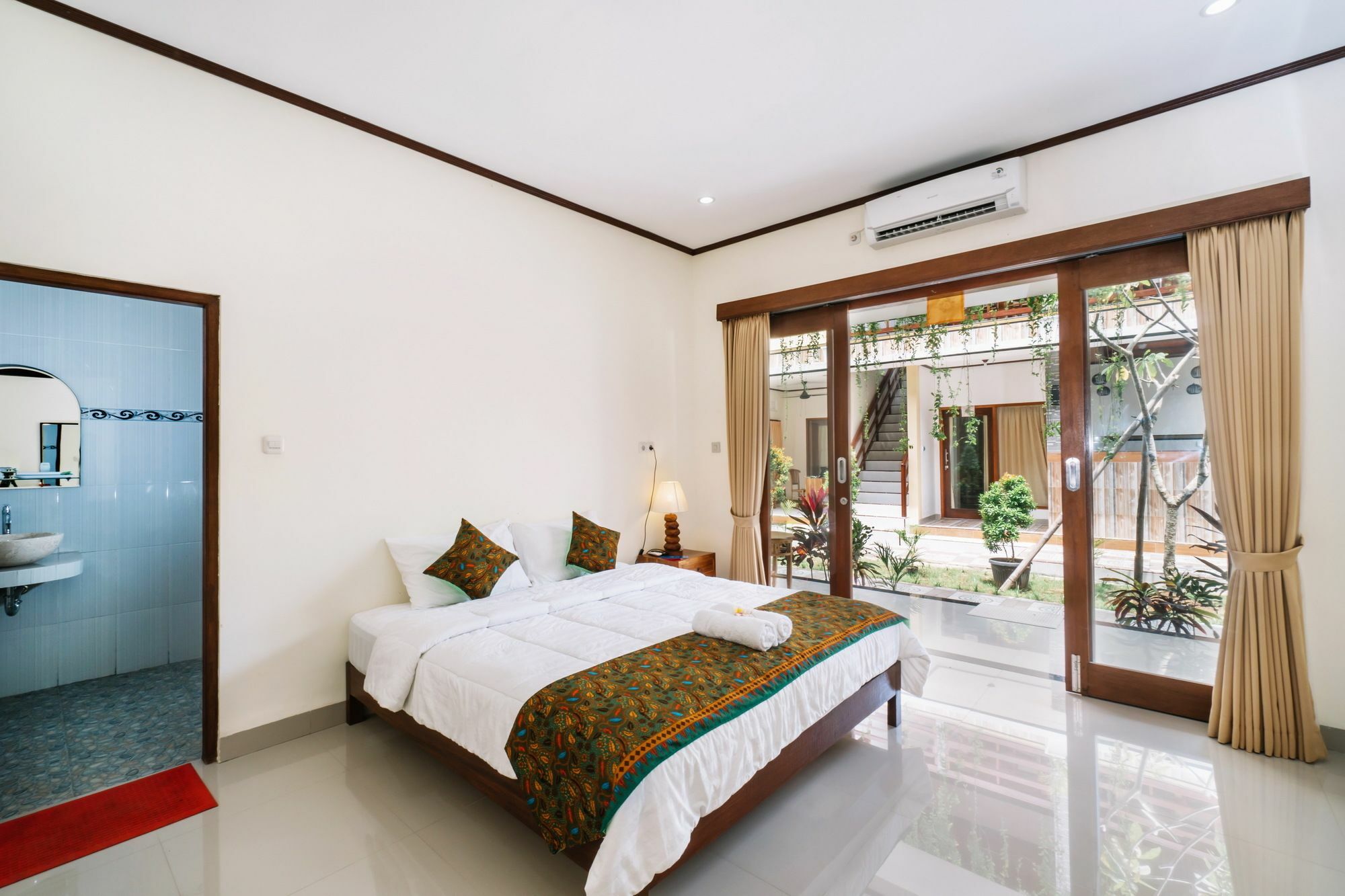 Sari Nusa Inn Nusa Lembongan Kültér fotó